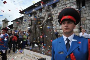 КРАЂА СРПСКЕ ИСТОРИЈЕ И ФАЛСИФИКОВАЊЕ КУЛТУРЕ ПАМЋЕЊА ОД СТРАНЕ НОВОКОМПОНОВАНИХ НАЦИЈА НА БАЛКАНУ